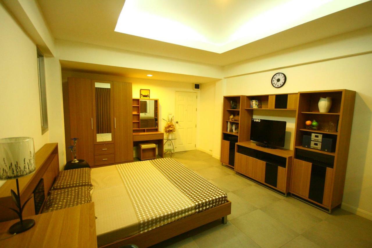 At Home Phetkasem Bangkok Luaran gambar
