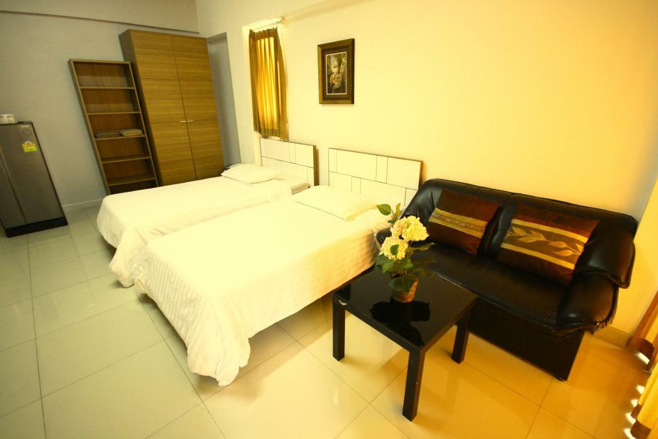 At Home Phetkasem Bangkok Luaran gambar